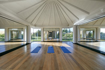 MANDARIN ORIENTAL