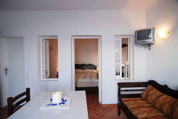 Oia’s Retreat 3 * Oia’s Retreat 3 *