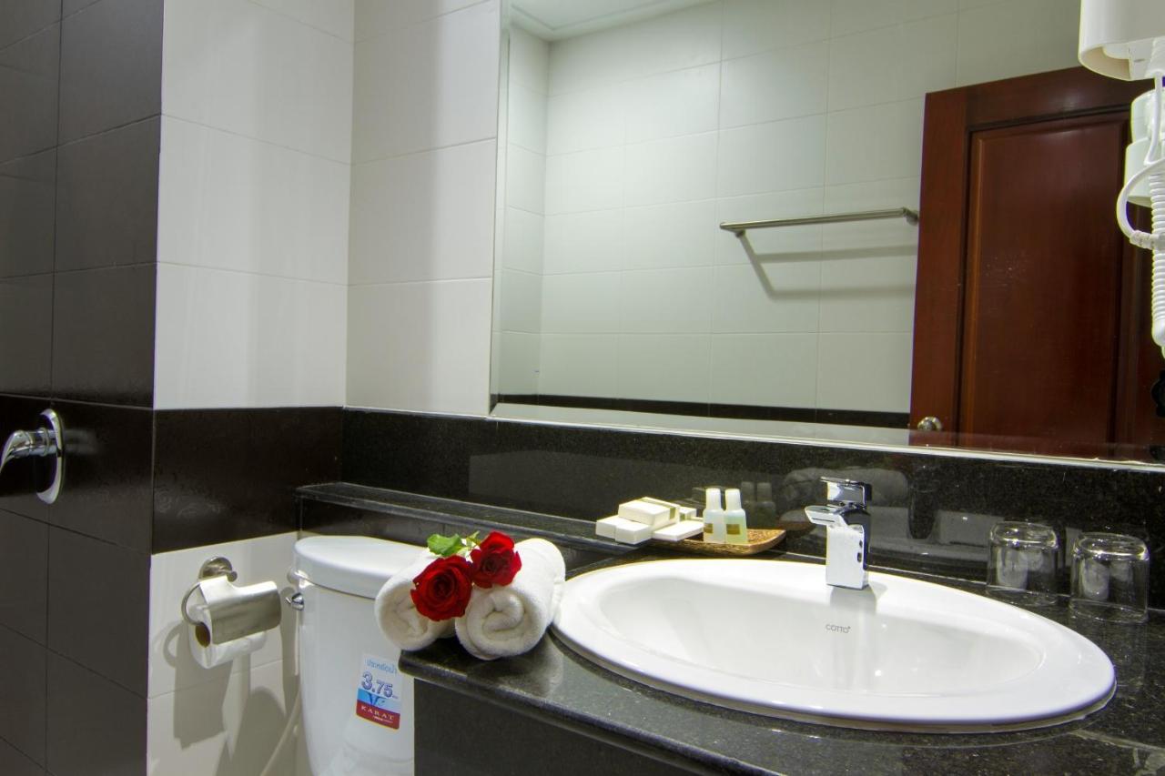 Rose Emerald Hotel - Cambodia - Phnom Penh