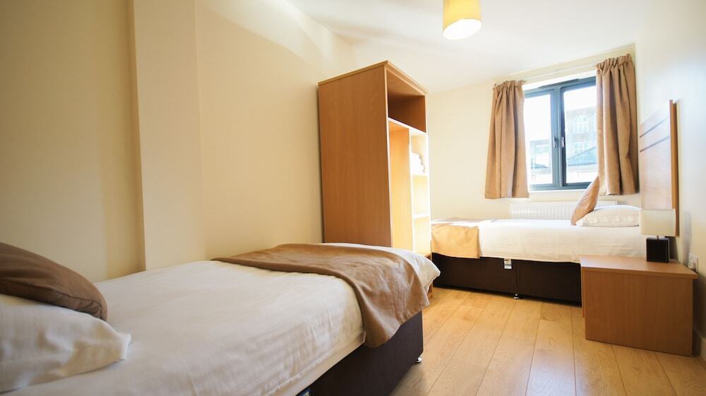 Crompton Court Apartments - United Kingdom - London
