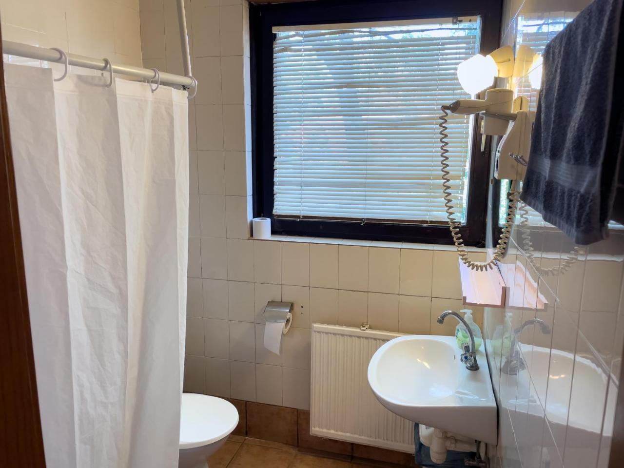 Pest?jhely Panzi?-?tterem - Hungary - Budapest