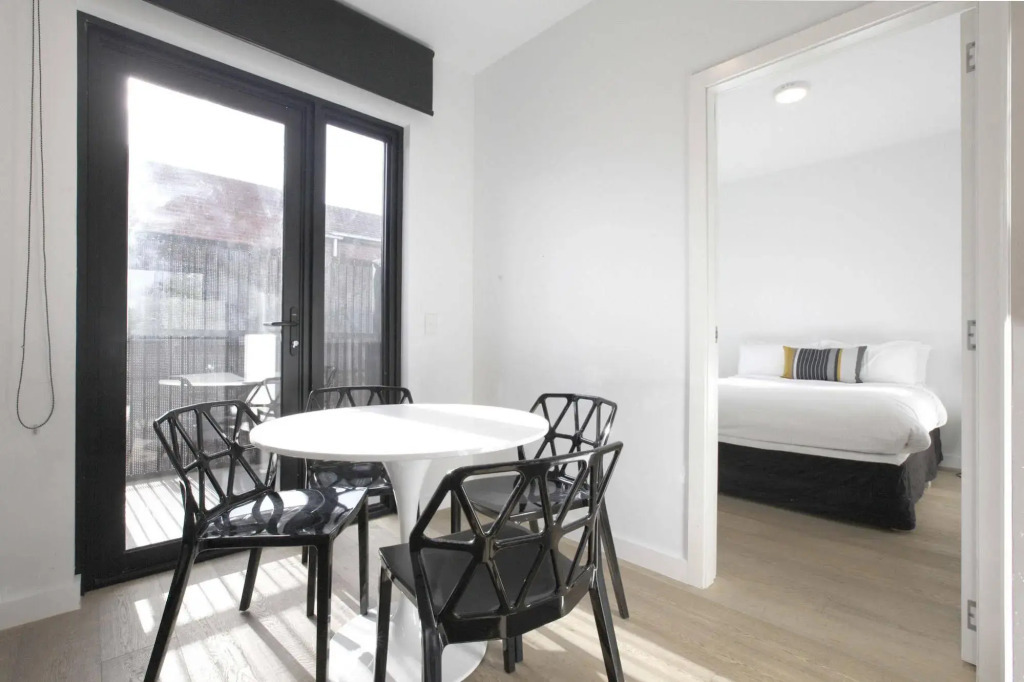 ABERLOUR COURT - Australia - Melbourne