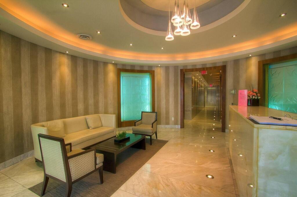 SKY SUITES YORKVILLE - Canada - Toronto