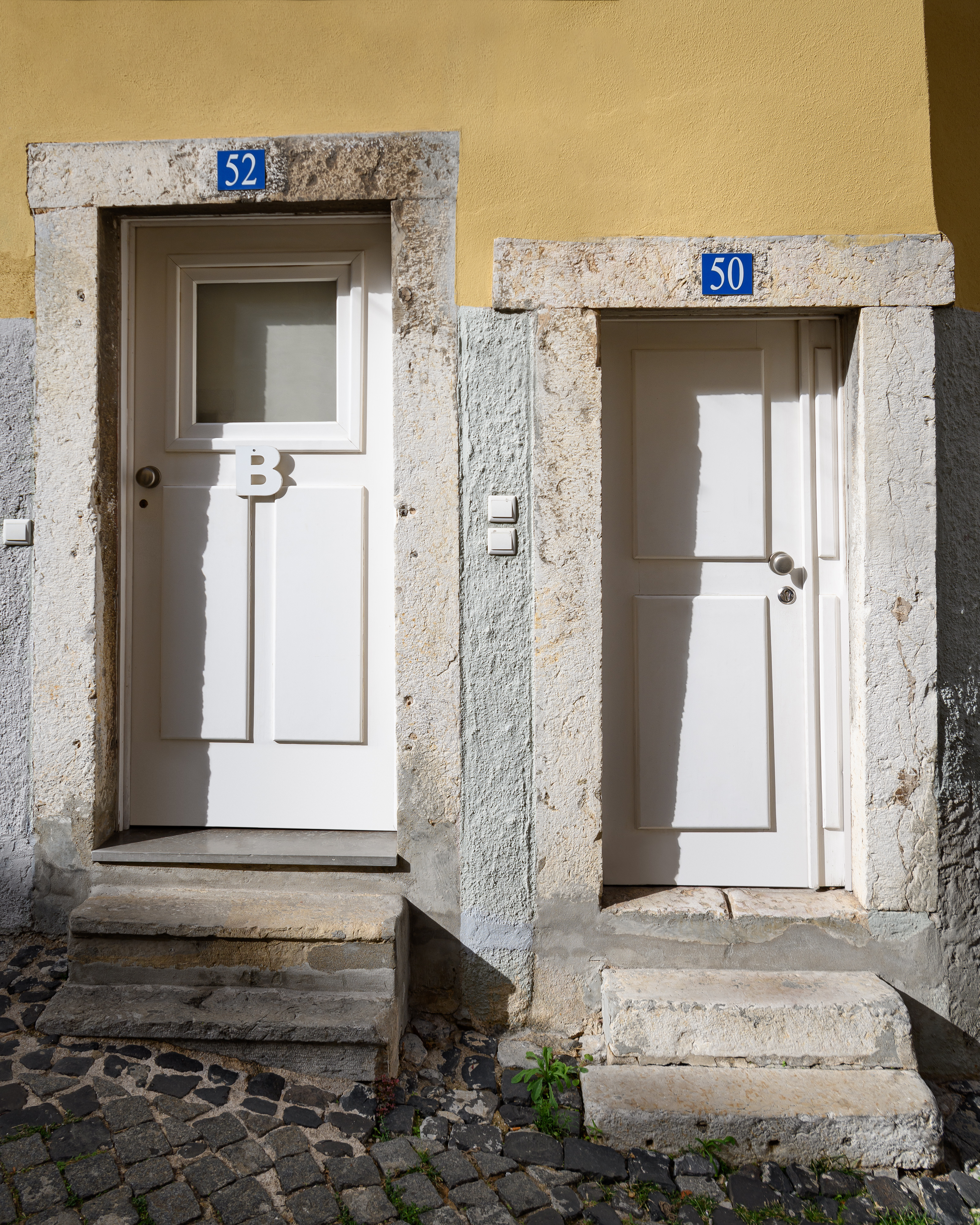 Alfama Yellow House - Portugal - Lisbon