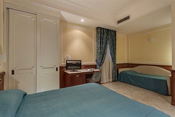 BORROMEO HOTEL - Italy - Rome