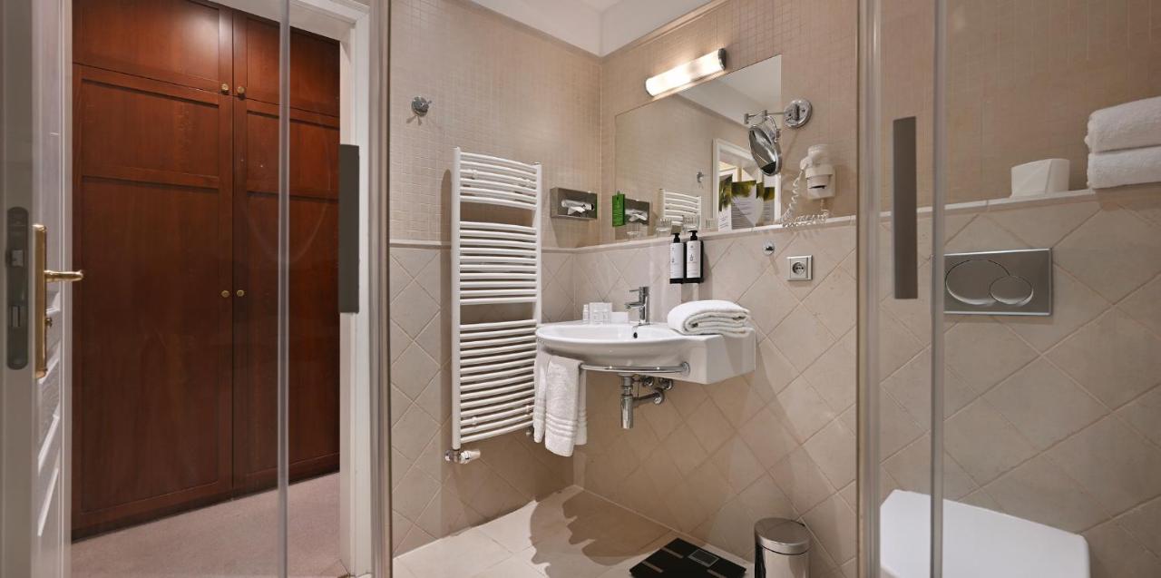 Hotel Rott - Czech Republic - Prague