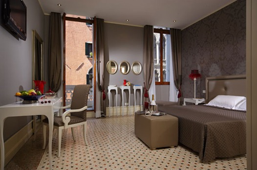 HOTEL AI DUE PRINCIPI - Italy - Venice