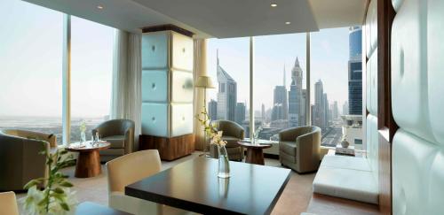 Voco Dubai (ex Nassima / Radisson Royal Hotel / JAL Tower Dubai) - United Arab Emirates - Dubai