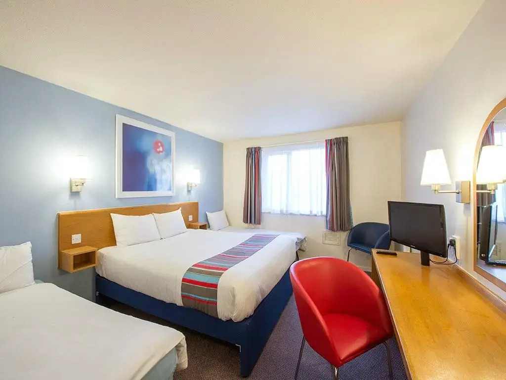 Travelodge Manchester Birch M62 Eastbound - United Kingdom - Manchester