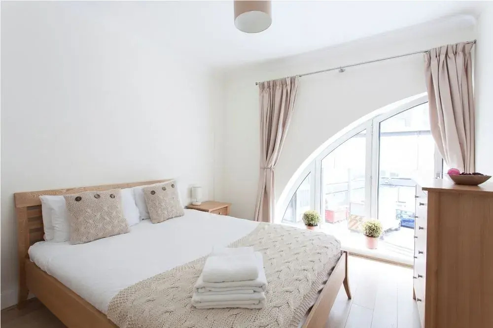 Monument Street Apartment - United Kingdom - London
