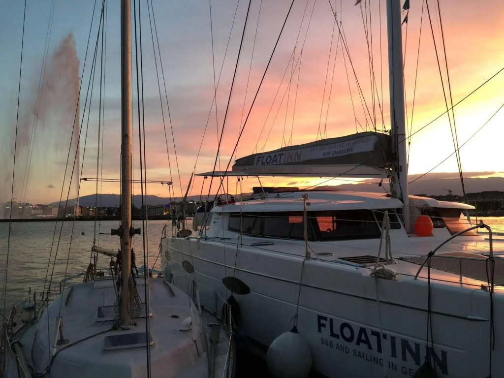 Float Inn - Switzerland - Geneva