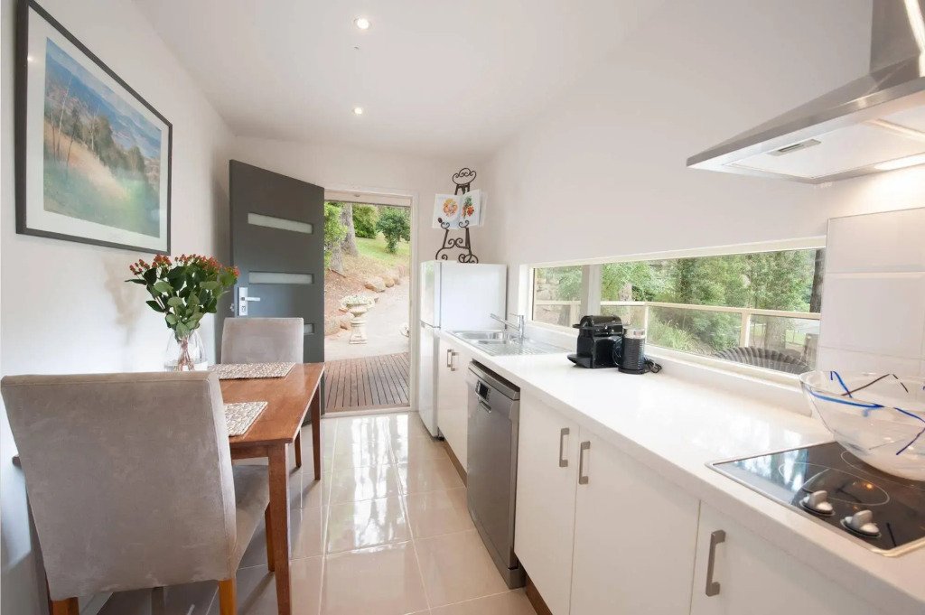 Mountain Element Retreats - Australia - Melbourne