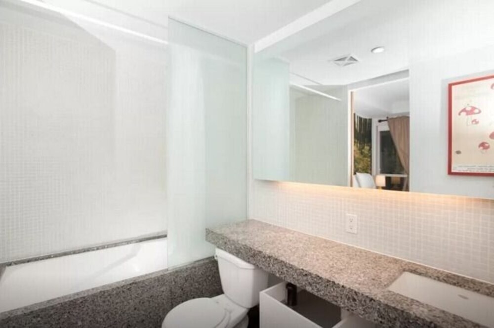Super Awesome King West Furnished Suite - Canada - Toronto