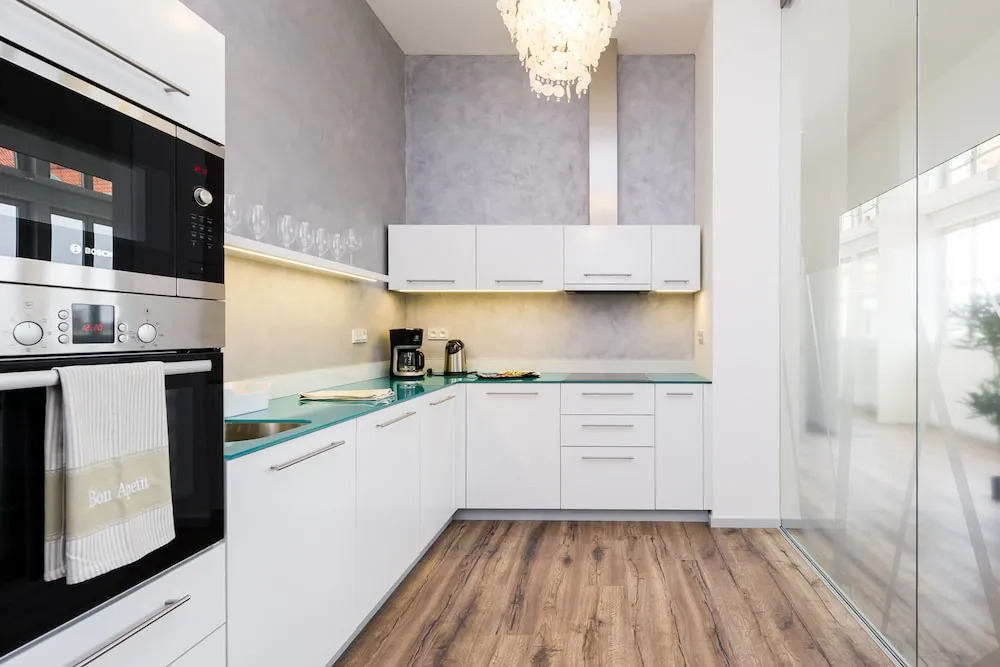 EMPIRENT Mucha Apartments - Czech Republic - Prague