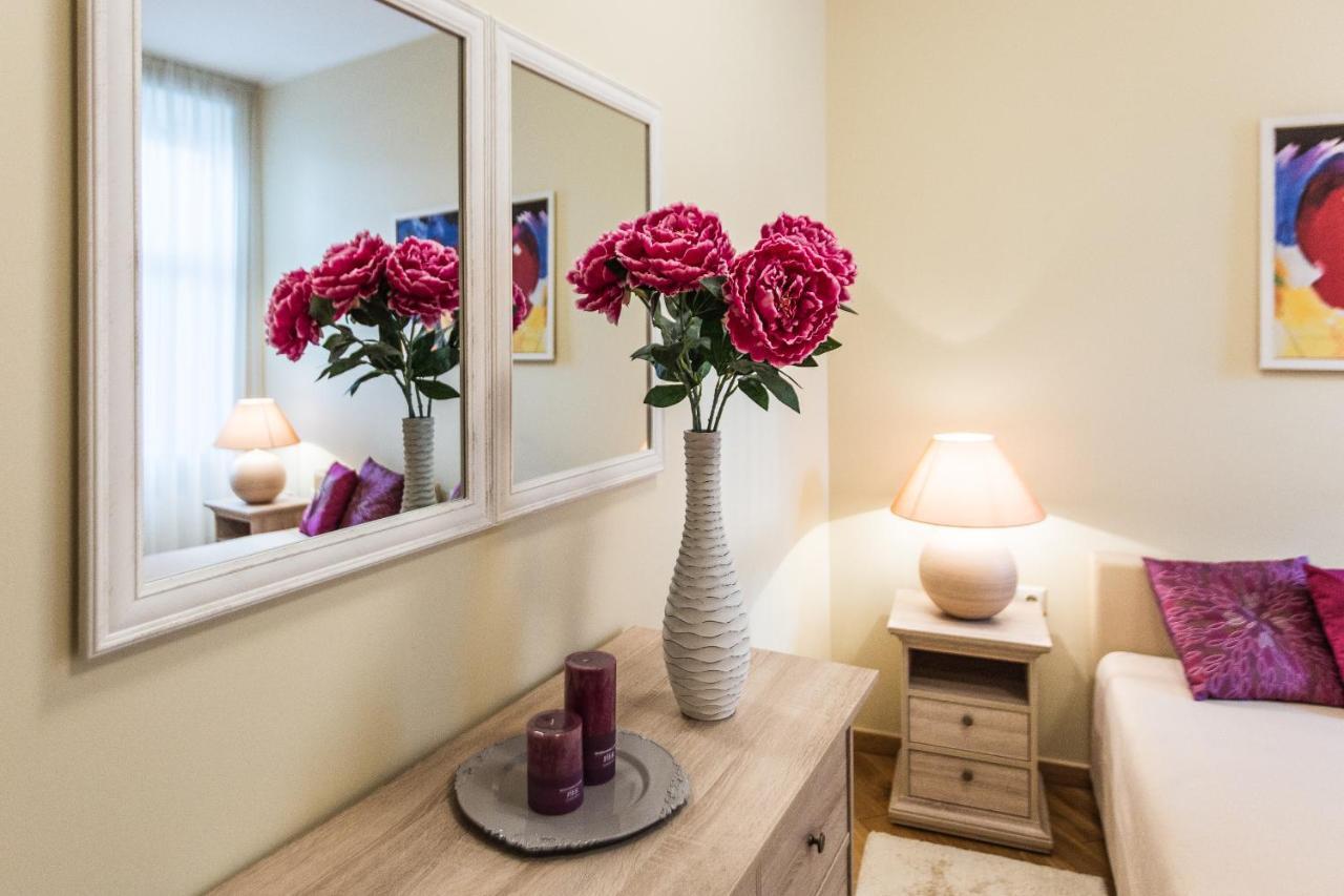 Riga Lux Apartments - Ernesta - Latvia - Riga