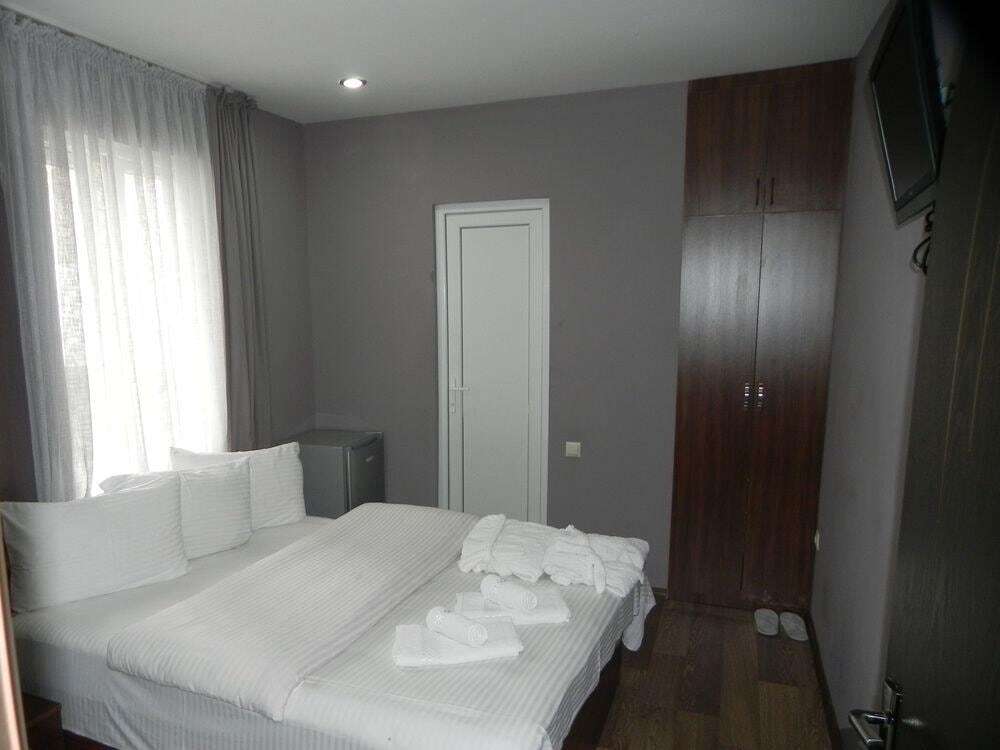 Hotel Leon - Georgia - Batumi