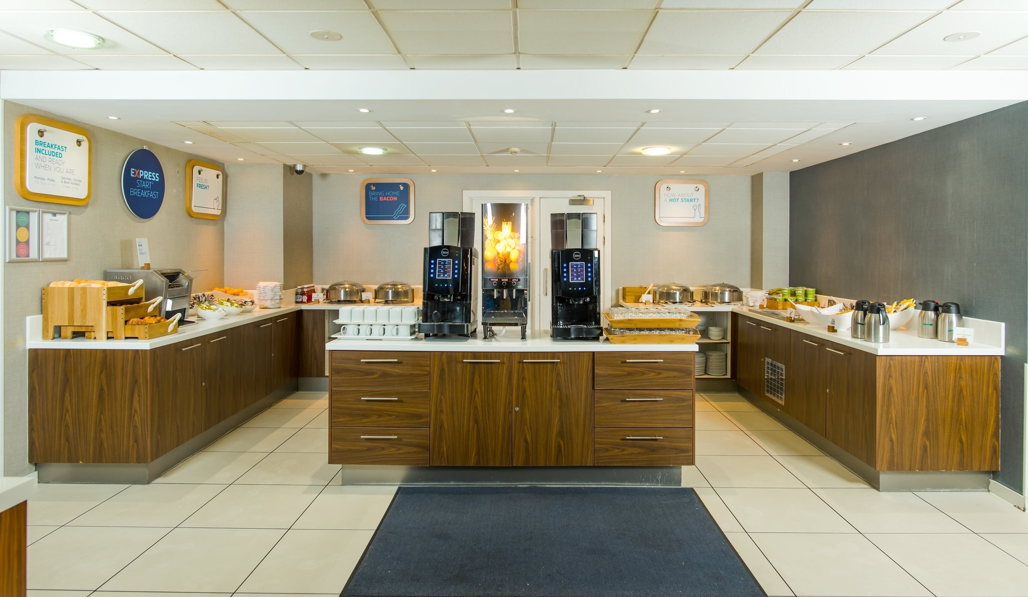 Holiday Inn Express London - Wimbledon South - United Kingdom - London