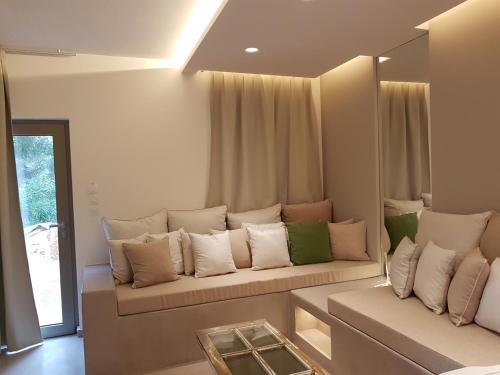 Core Luxury Suites