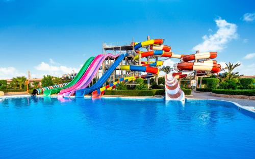 Hawaii Riviera Club Aqua Park Families and Couples Only