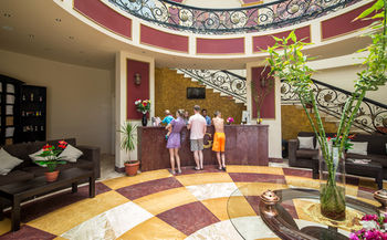 Paradise Hotel  Resort