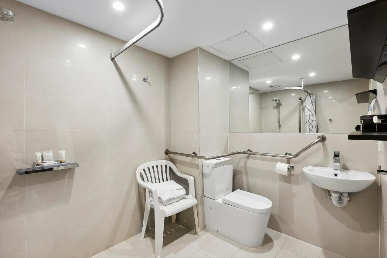 Quality Hotel Manor - Australia - Melbourne