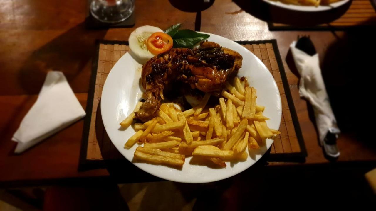 Turtle Paradise - Sri Lanka - Tangalle