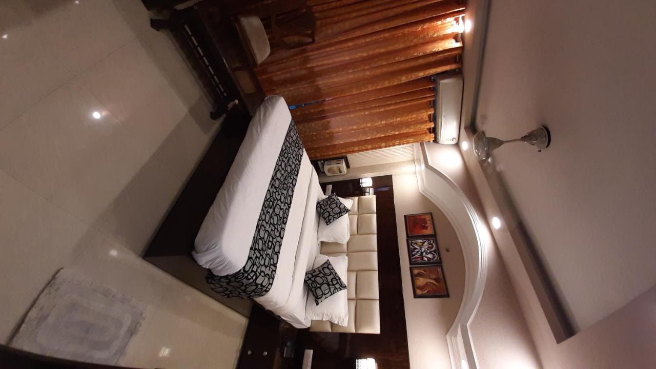 Krishna Inn - India - New Delhi