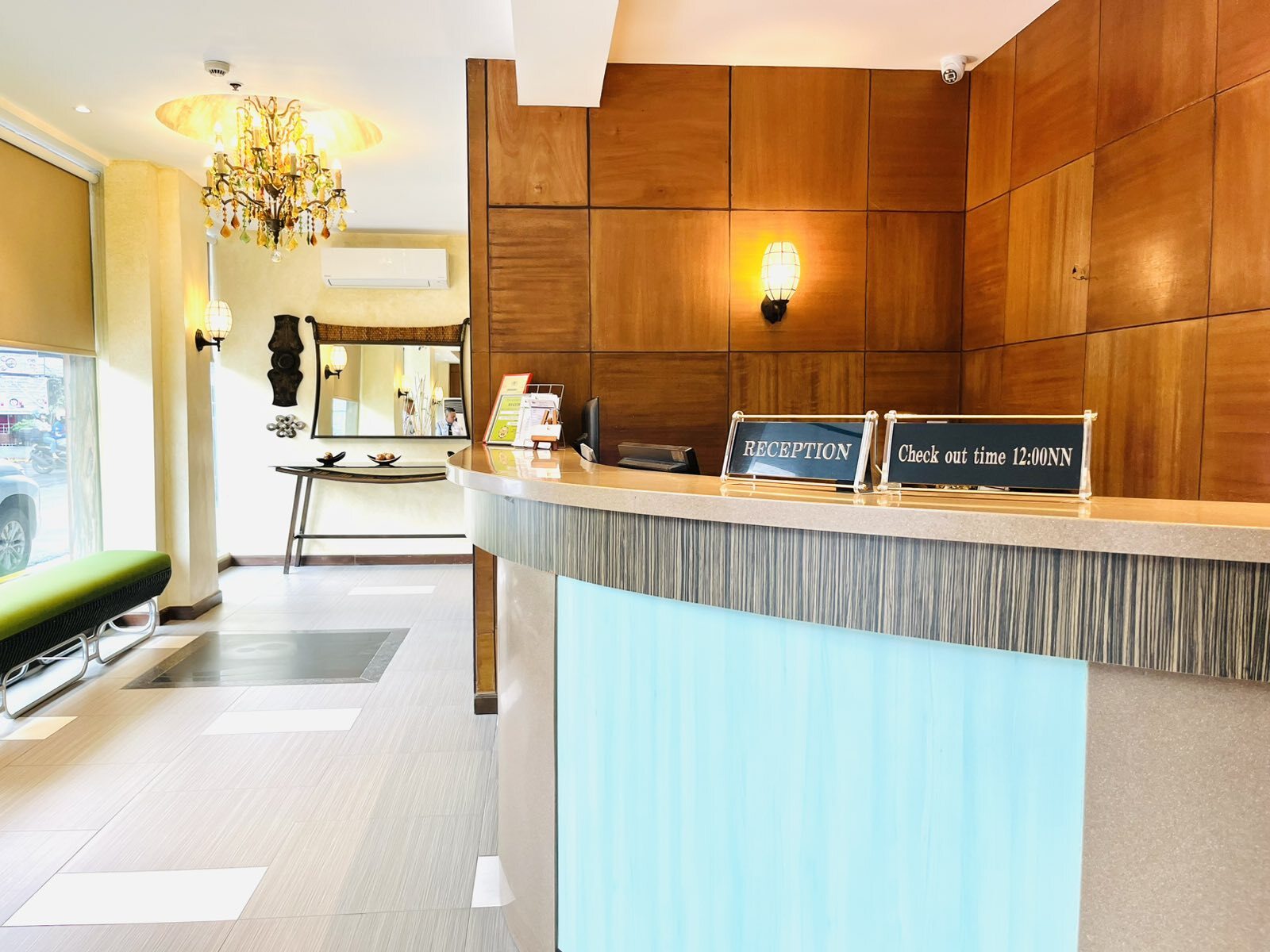 Pearl Lane - Philippines - Manila