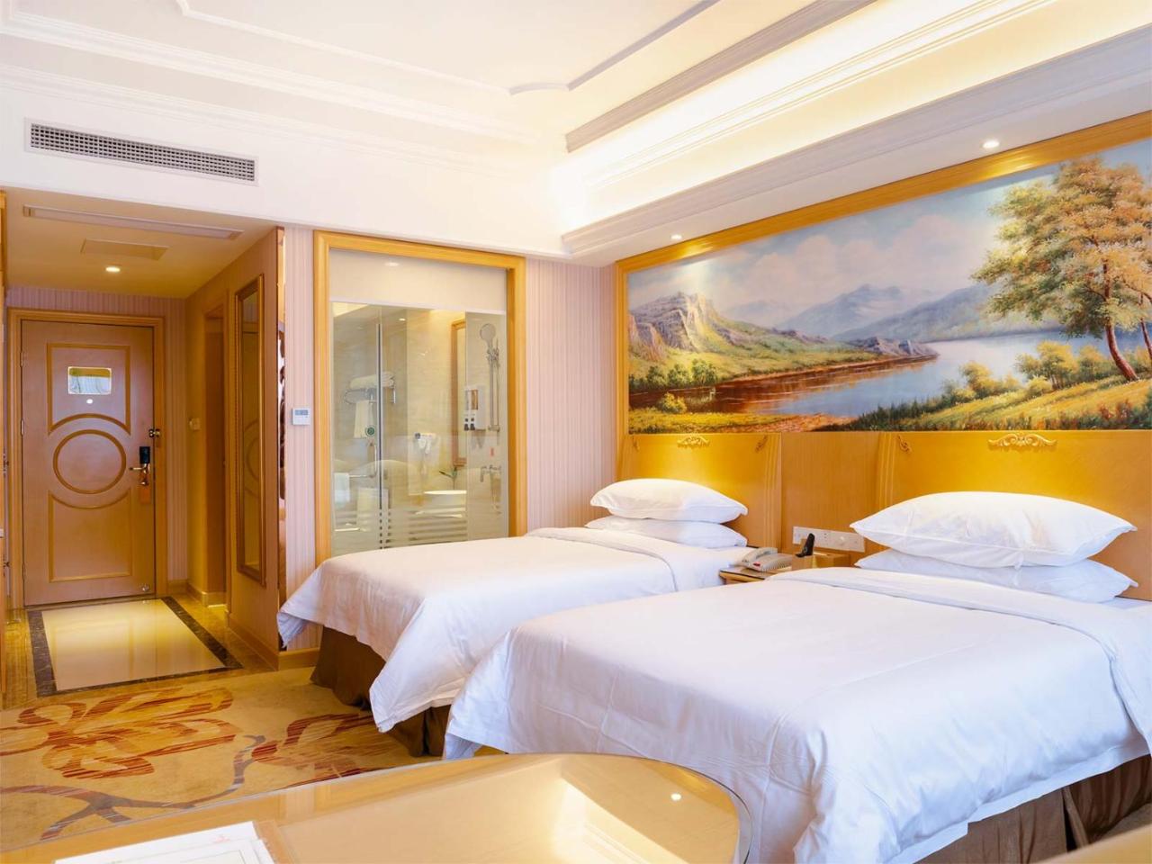 Vienna International Hotel Shanghai Pudong New District Dishui Lake Univeristy City - China - Shanghai