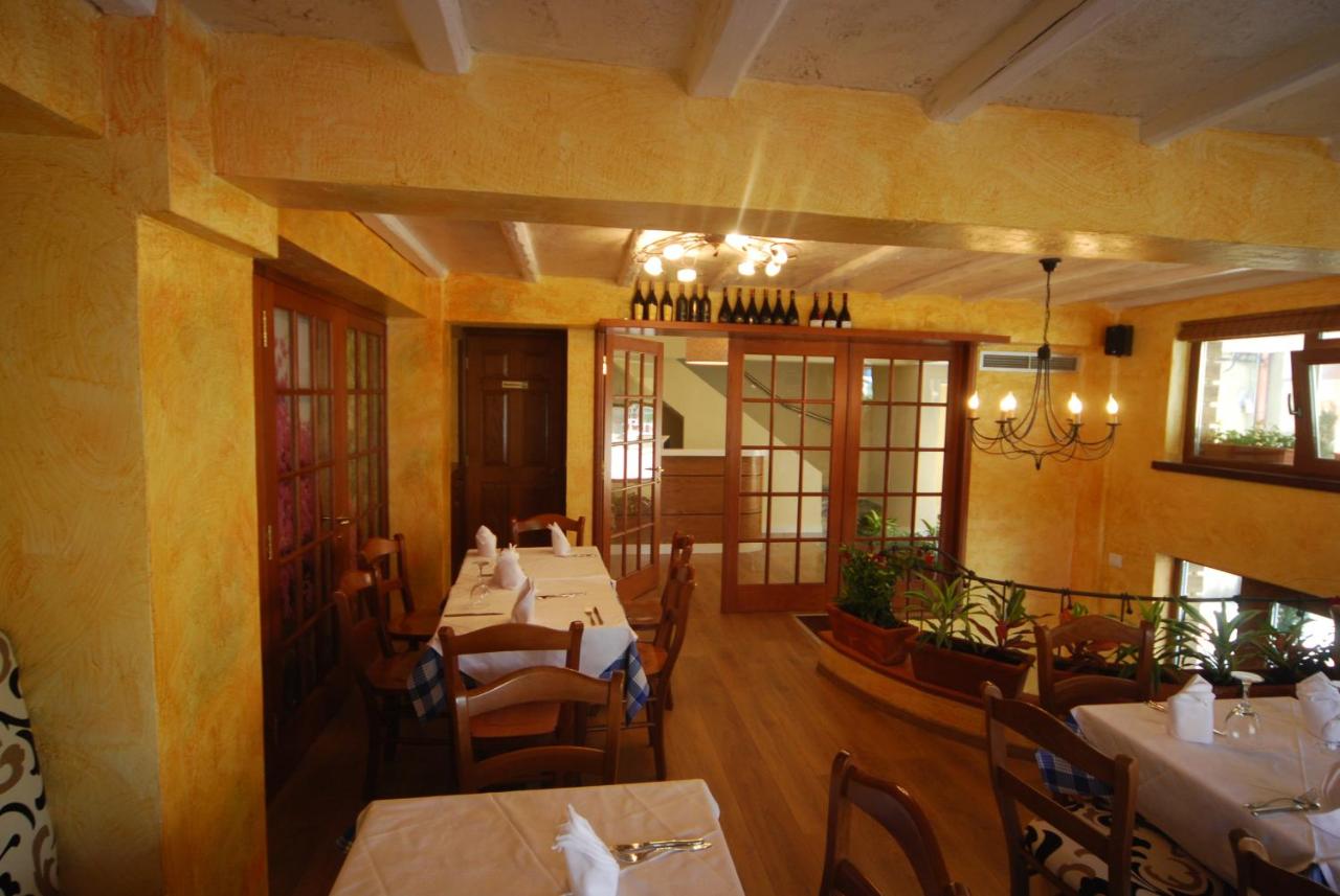 Hotel Town House - Albania - Tirana