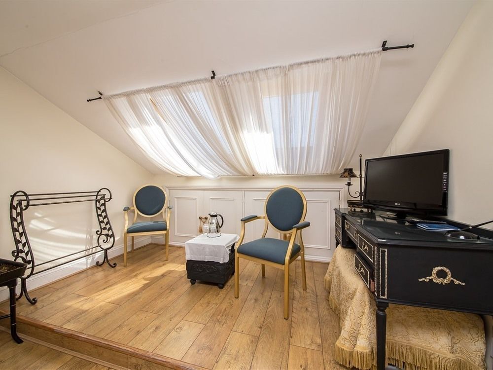 The Villes Bed & Breakfast - United Kingdom - London