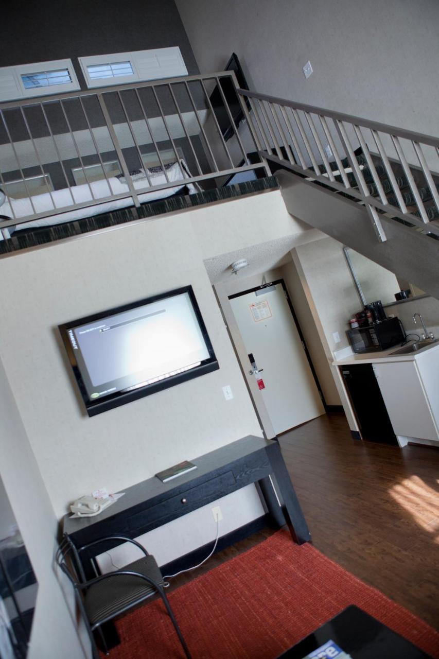 Ramada Plaza by Wyndham West Hollywood Hotel & Suites - United States - Los Angeles
