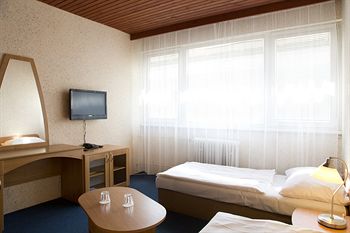 Junior Hotel - Slovakia - Bratislava