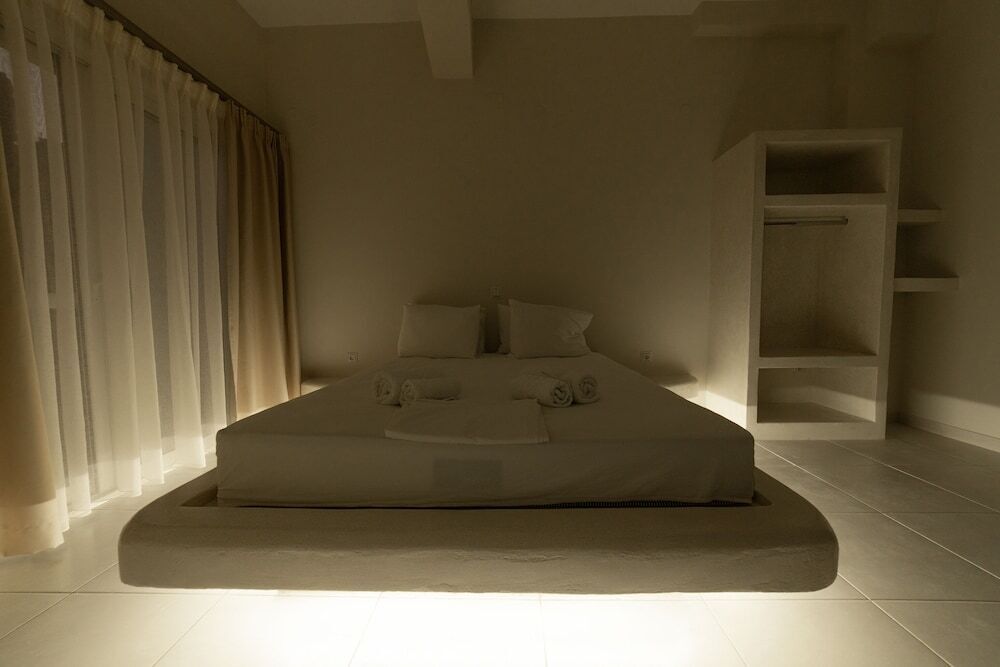 Yannis Kanali Studios - Greece - Central and North Greece