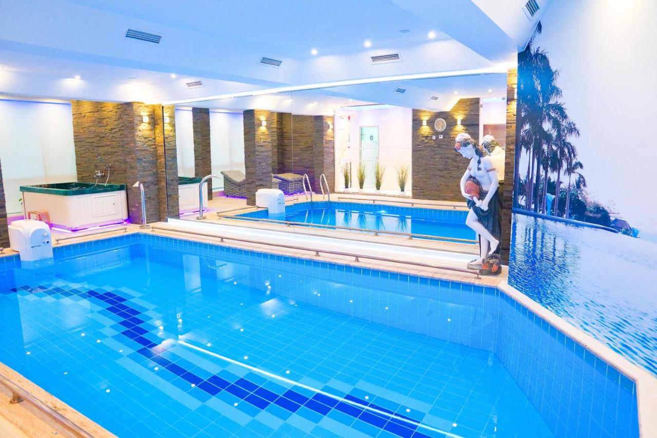 Grand Hotel & Spa - Albania - Tirana