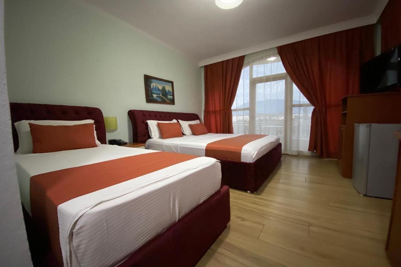 Hotel Eklips - Albania - Tirana