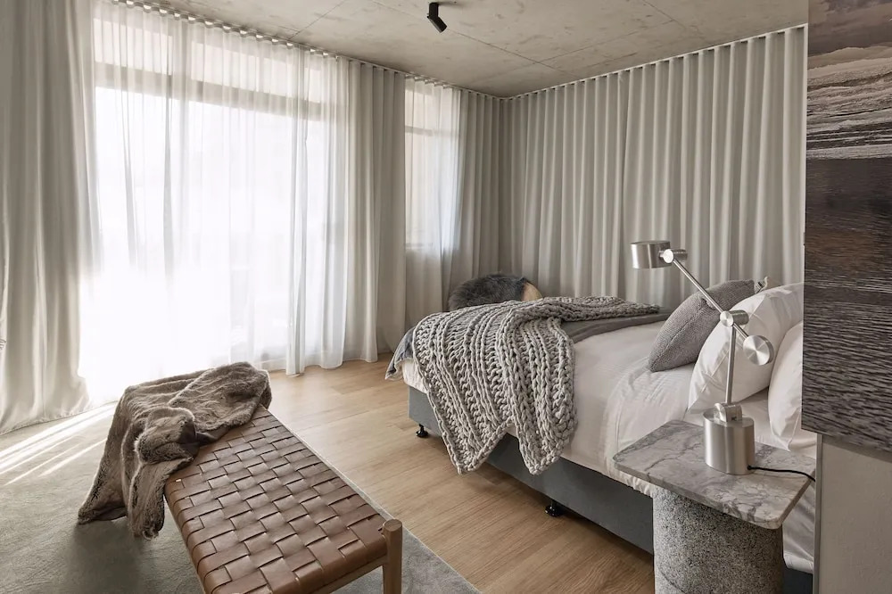 The Collectionist - Australia - Sydney