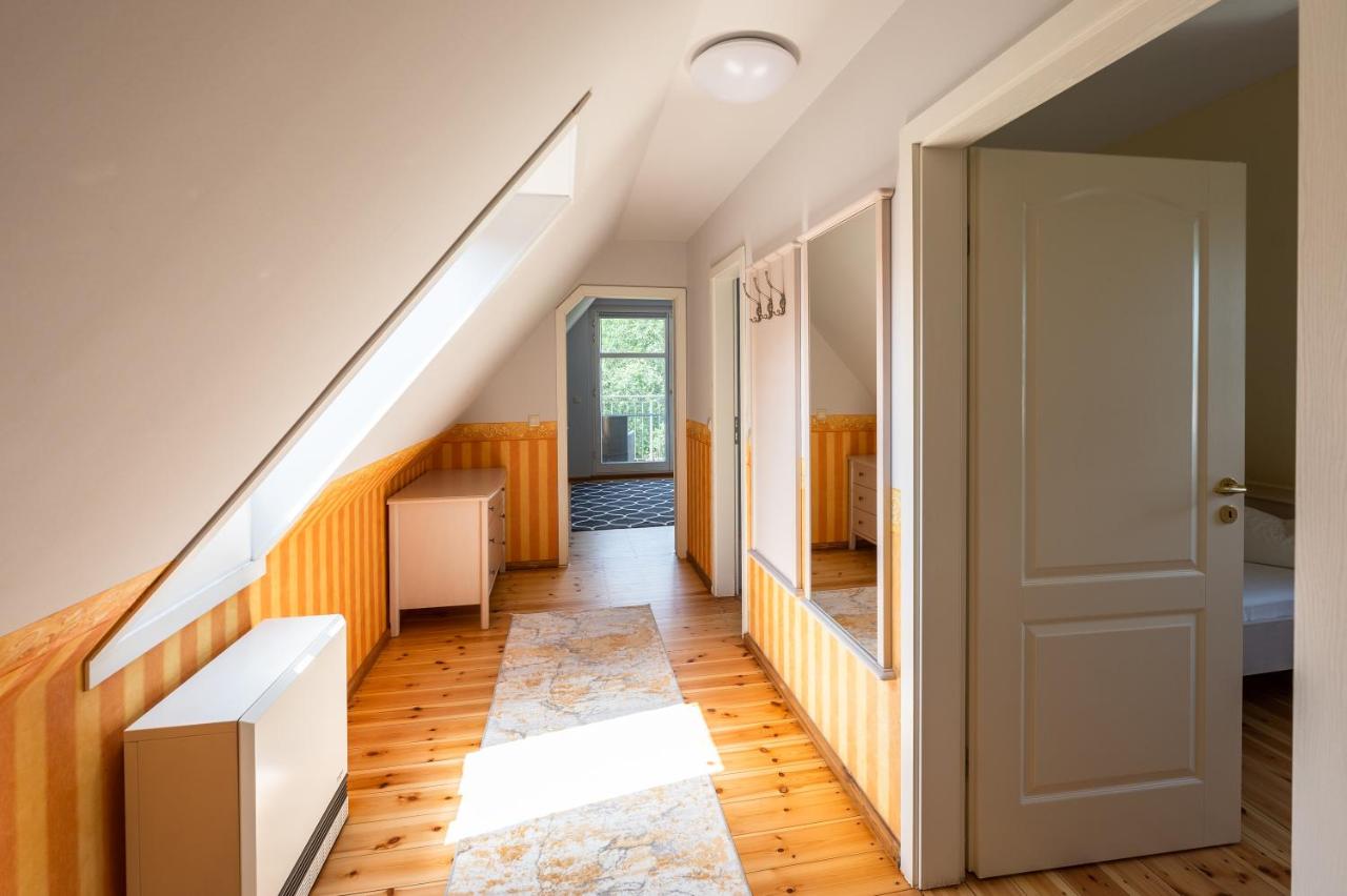 Elbterrassen im W?rlitzer Winkel - Germany - Berlin