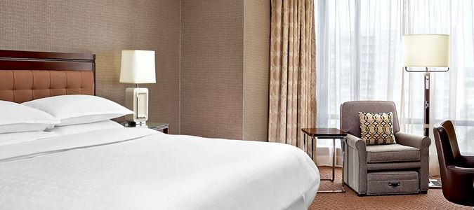 Sheraton Parkway Toronto North Hotel & Suites (Traditional/ Room Only/ 17km from Toronto)