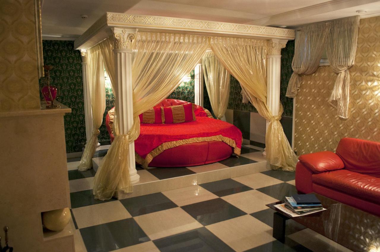 Gostiniy Dvor - Ukraine - Odessa