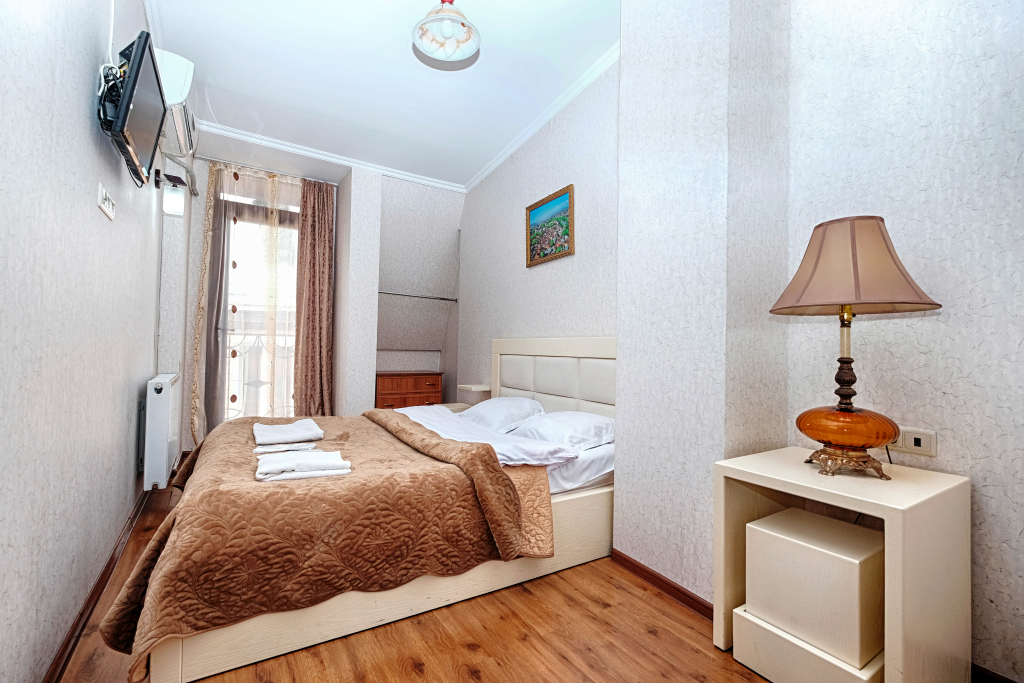 Hotel Come In - Georgia - Tbilisi