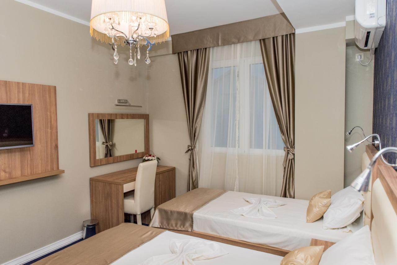 Hotel Crnogorska Ku?a - Montenegro - Podgorica