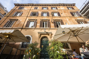 Casa de'' Fiori - Italy - Rome