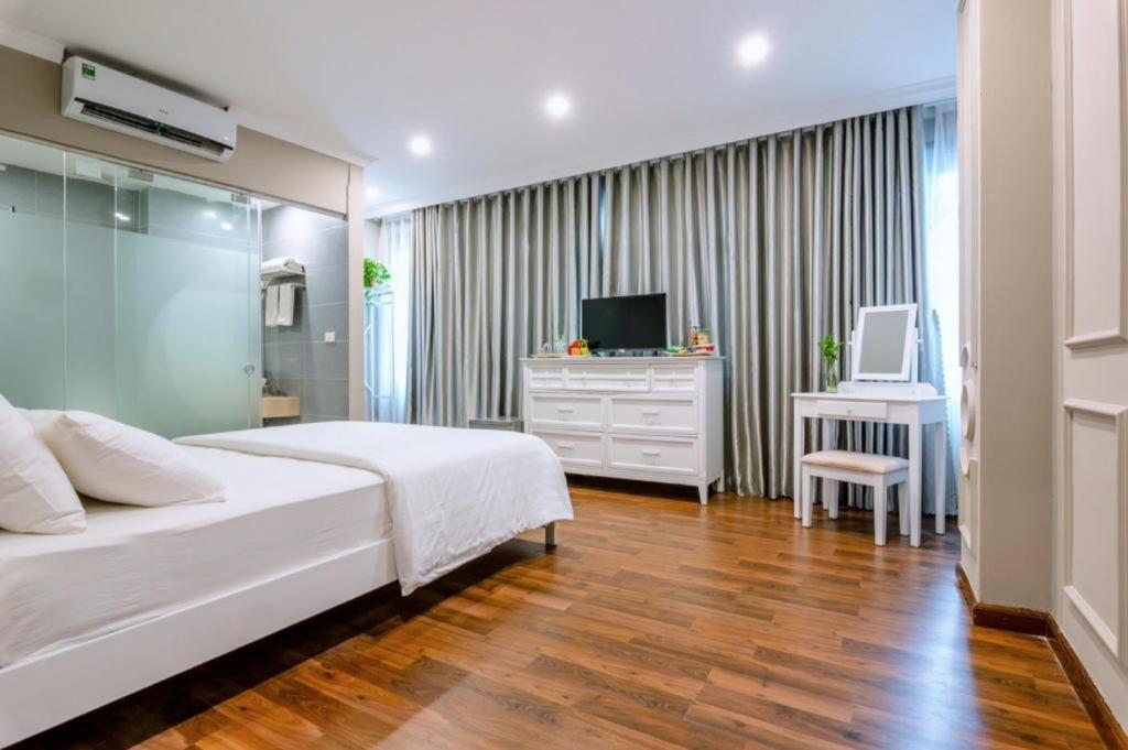 My Hotel - Hoang Cau - Vietnam - Hanoi and North