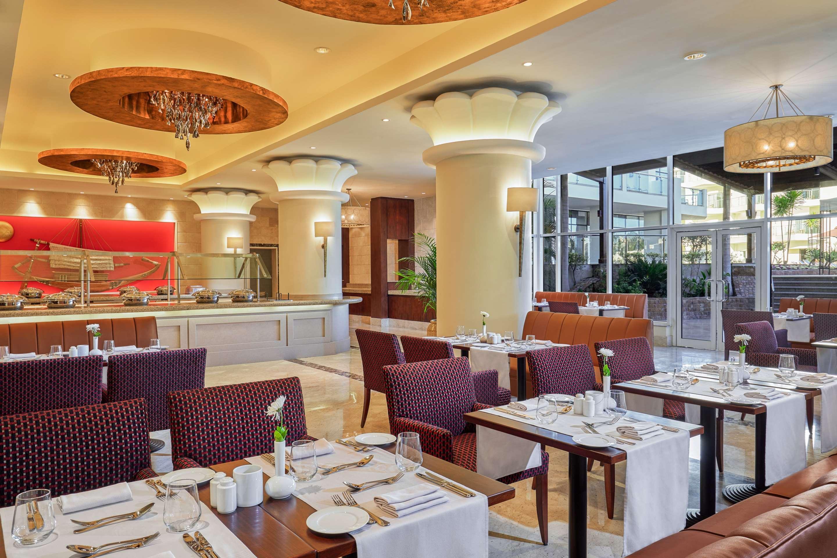 Cairo Pyramids Hotel - Egypt - Cairo