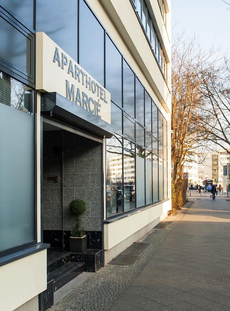 APARTHOTEL MARCIE