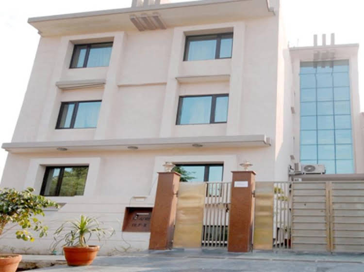 DEE CORPORATE PRIME HOTEL