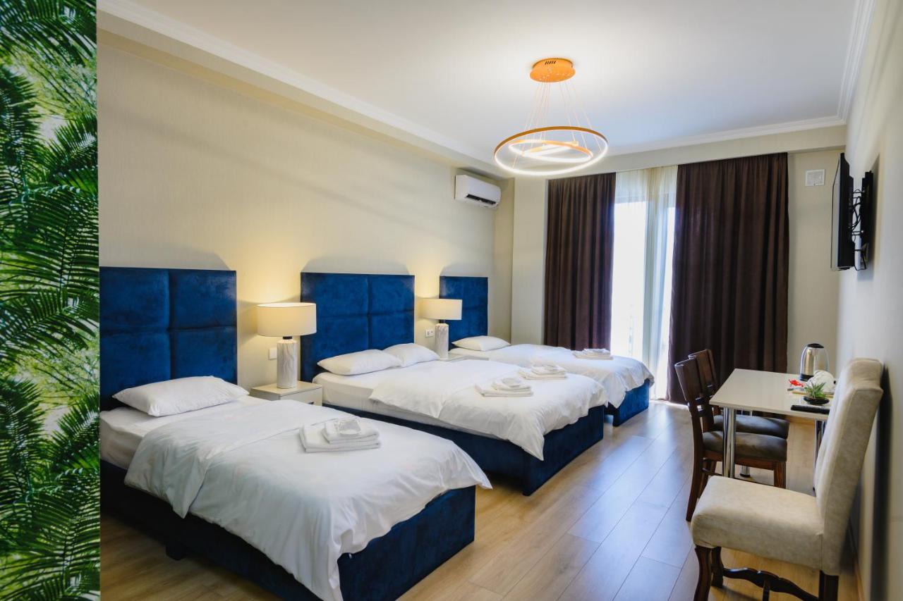 Golden Globe - Georgia - Tbilisi