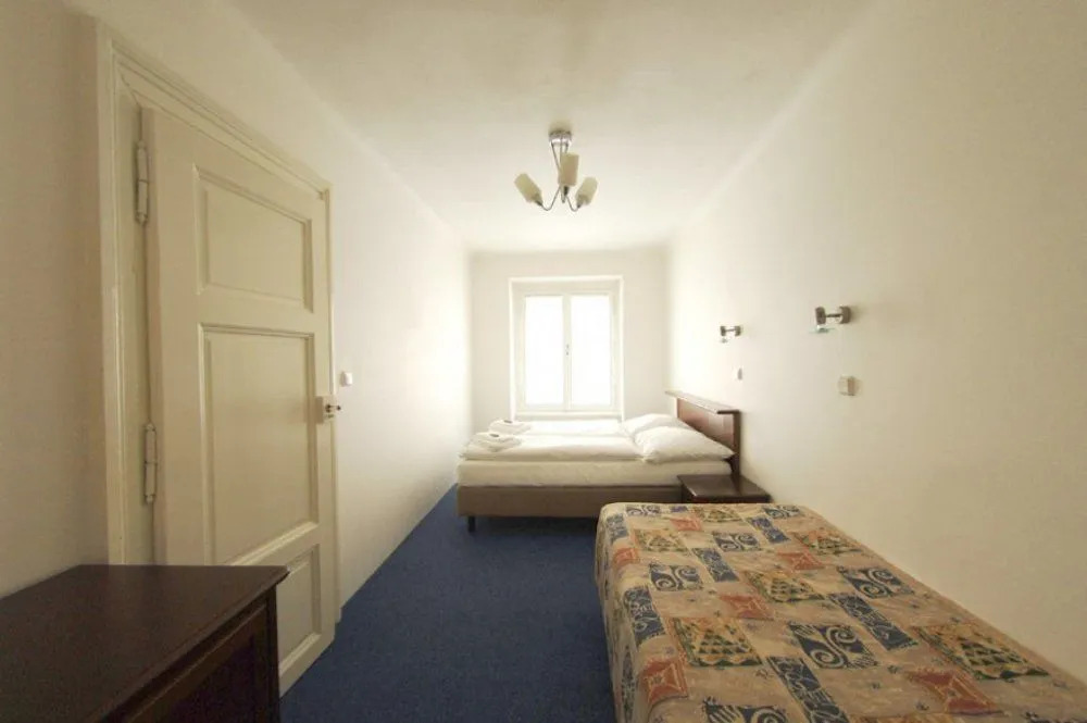 Penzi?n Balb?n - Czech Republic - Prague