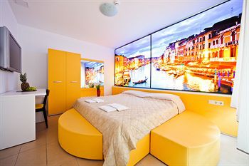 AUTOSOLE MOTEL - Latvia - Riga